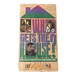 WHO GETS THE HOUSE? Feature Films for Families (VHS,1999) New Sealed